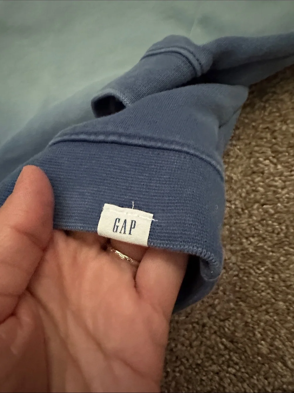 GAP Kids Blue Ombre Crewneck Sweatshirt size 18-24 months